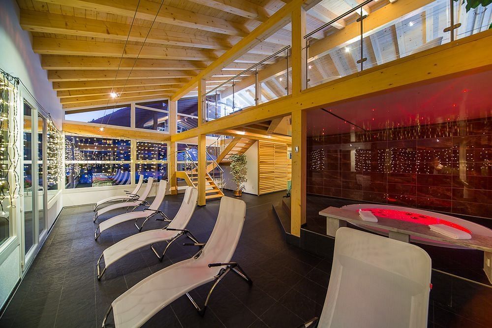 Wellness- Und Schneesporthotel Christiania Saas-Almagell Exterior photo