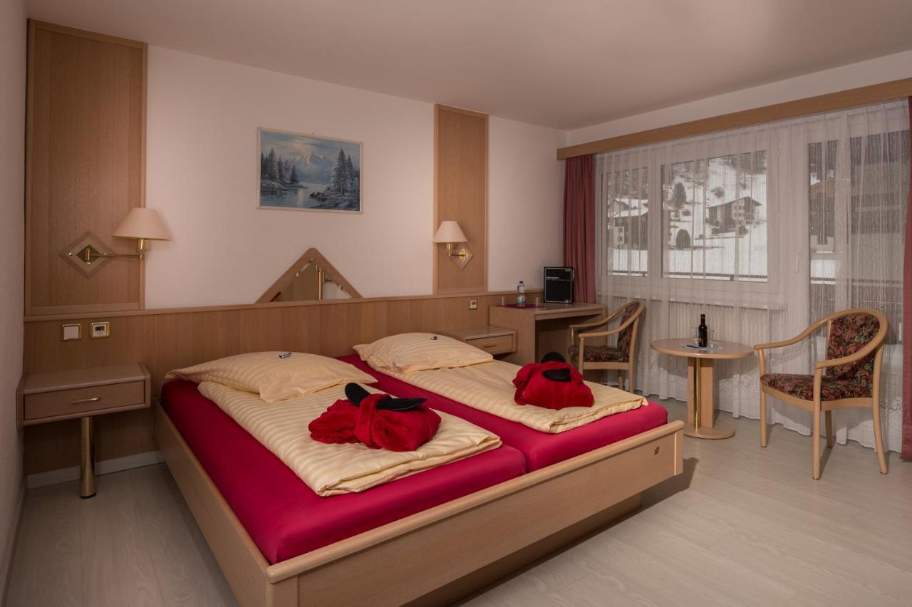 Wellness- Und Schneesporthotel Christiania Saas-Almagell Exterior photo